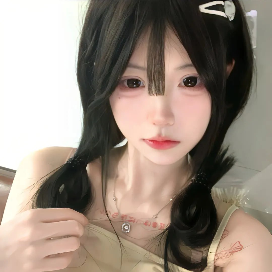 眼里余光都是你